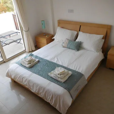 Апартаменты Vanessa 2 Bedroom Пафос