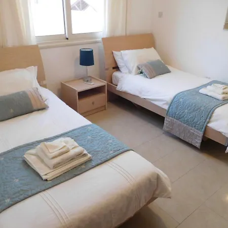 Апартаменты Vanessa 2 Bedroom Пафос