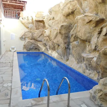 Vanessa 2 Bedroom * Πάφος